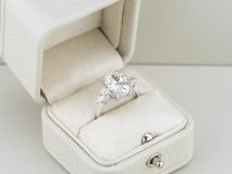 OVAL TRILOGY RING 4.0CT E VVS1